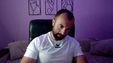 brindlefly69 online show from July 2026 10:43:01 AM