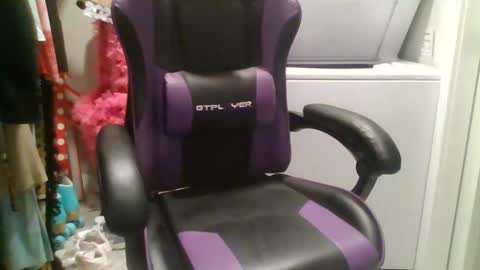 Snapshot of briny2021 chatting on February 2025 03:00:01 PM Briny online show from February 2025 03:00:01 PM