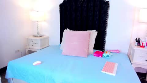 briny saez online show from July 2026 06:49:02 PM