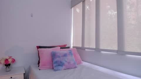 Brisa  online show from February 2025 04:10:01 PM