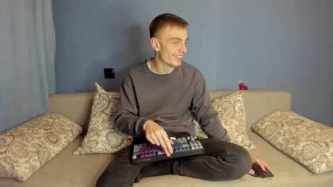 bristlebback online show from September 2025 03:24:02 PM