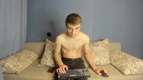 bristlebback online show from October 2025 03:45:02 PM