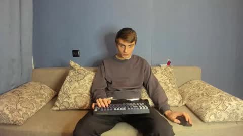 bristlebback online show from November 2025 04:18:02 PM