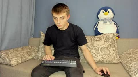 bristlebback online show from April 2026 04:32:01 PM