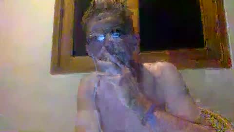 Snapshot of brital100 chatting on December 2025 05:08:02 PM brital100 online show from December 2025 05:08:02 PM