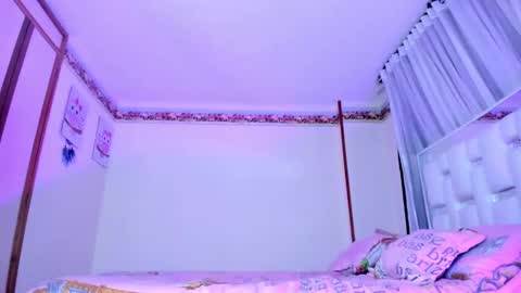 Emily online show from February 2025 10:44:02 PM