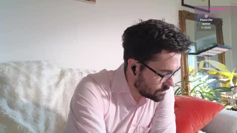 Snapshot of britishpoet chatting on May 2026 04:58:02 PM Callum online show from May 2026 04:58:02 PM