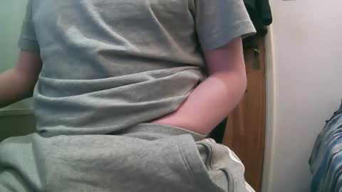 British Tom online show from November 2025 02:12:01 AM