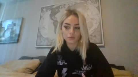 britneycherry08 online show from June 2026 09:08:02 PM