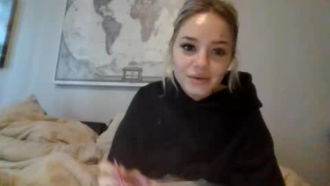 britneycherry08 online show from July 2026 10:38:02 PM