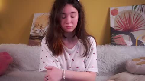 Snapshot of britthe chatting on May 2026 02:01:02 PM Lina online show from May 2026 02:01:02 PM