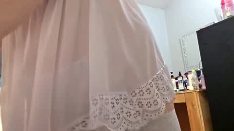 brkenprincess81 online show from September 2025 02:44:02 PM