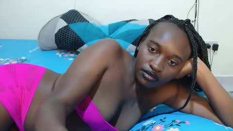 Snapshot of broken_haloo chatting on June 2026 05:23:01 PM broken_haloo online show from June 2026 05:23:01 PM