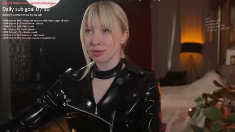 Snapshot of bronnica chatting on May 2026 03:19:02 PM Anna online show from May 2026 03:19:02 PM