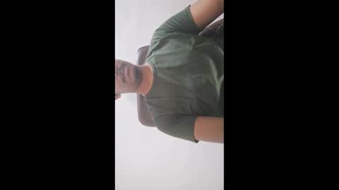 brownguy2505 online show from December 2025 06:44:01 AM