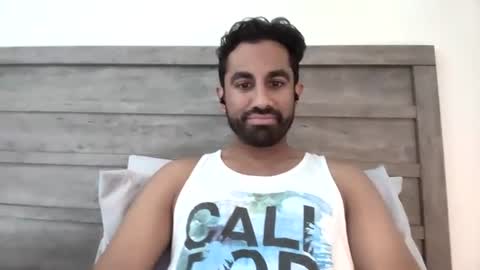 Snapshot of brownhunggooner chatting on June 2026 11:07:01 PM brownhunggooner online show from June 2026 11:07:01 PM