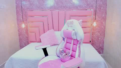 Sara  online show from January 2025 02:18:01 AM