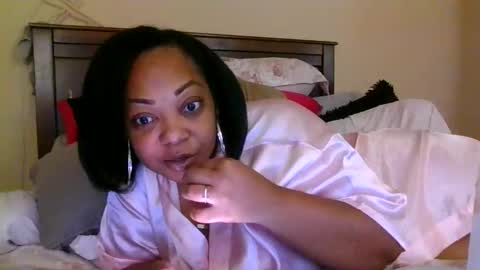 brownroundrenee online show from October 2025 10:19:02 AM