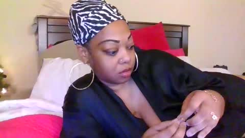 brownroundrenee online show from December 2025 11:03:02 AM