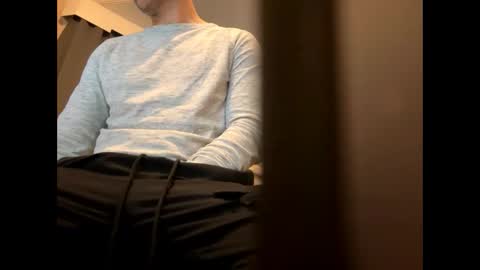 brucelogan80 online show from October 2025 12:05:02 AM