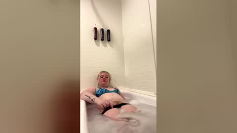 bruhbabexoxo online show from April 2026 05:26:01 PM