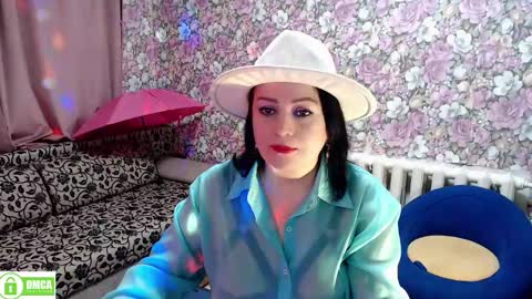 Julia online show from January 2025 10:02:01 PM