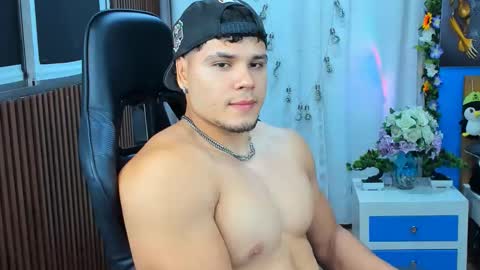 Snapshot of bruno_coleman chatting on May 2026 06:32:03 AM Bruno coleman online show from May 2026 06:32:03 AM