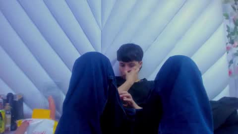 Snapshot of bruno_cruz chatting on November 2025 04:49:01 AM Bruno Cruz online show from November 2025 04:49:01 AM