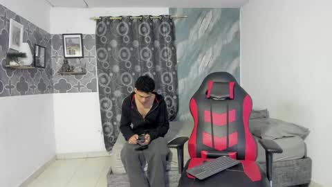 bruno_snow online show from April 2026 04:07:01 AM