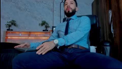 Andres Suarez online show from March 2025 11:50:01 AM