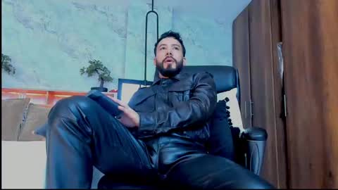 Andres Suarez online show from March 2025 04:13:02 PM