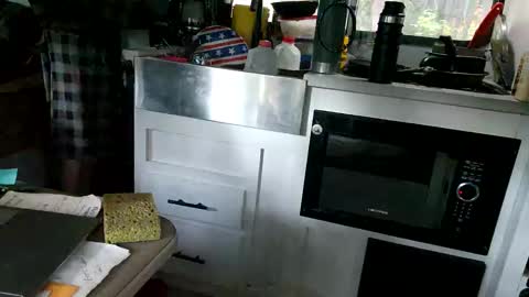 Snapshot of brushsquach chatting on October 2025 02:58:02 PM Steve... aka SkinnieDippin aka TimberTramp online show from October 2025 02:58:02 PM