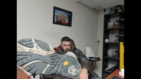 BRUTALMASTER1983 online show from February 2025 07:59:02 PM