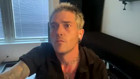 bryjybxxx online show from October 2025 10:32:02 PM