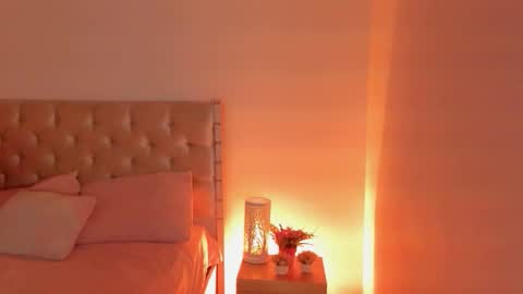 Carly     online show from December 2025 01:29:01 PM