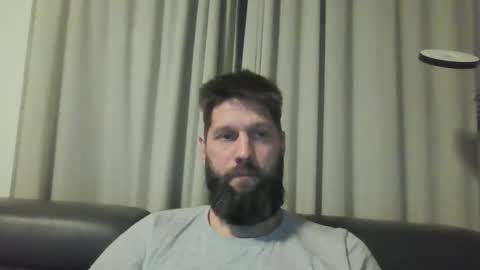 bubblebee1982 online show from December 2024 08:18:01 PM