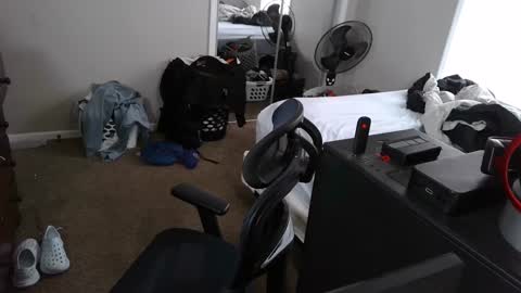 BubblebuttBdn online show from September 2025 08:32:02 PM