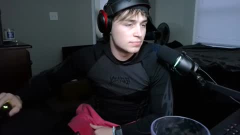 BubblebuttBdn online show from December 2025 11:12:01 PM