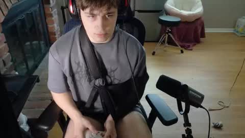 BubblebuttBdn online show from April 2026 06:53:02 PM