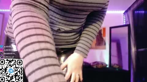 BubbleJereth online show from April 2026 10:38:01 PM