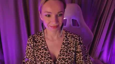 Snapshot of bubbling_crush chatting on March 2025 10:10:01 PM bubbling_crush online show from March 2025 10:10:01 PM