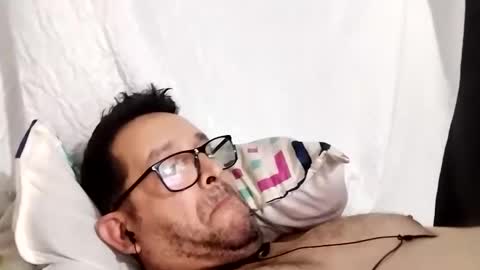 buchs32 online show from November 2025 04:46:02 AM