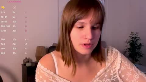 Snapshot of buckwheat_queen chatting on June 2026 07:18:01 PM Mira online show from June 2026 07:18:01 PM