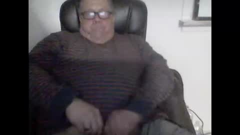 buddyluvzumore online show from January 2025 04:36:02 AM