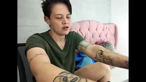 bug2025 online show from October 2025 02:24:01 AM