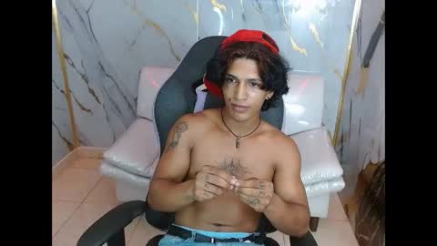 bull_cam online show from February 2026 01:37:01 AM