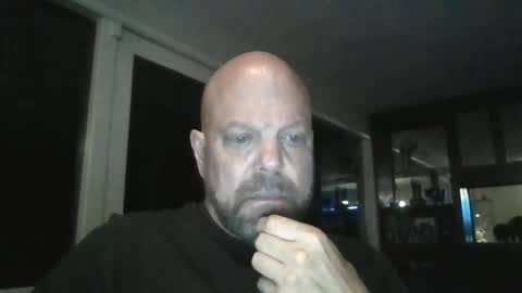 Snapshot of bulldog302w chatting on July 2026 01:23:01 AM bulldog302w online show from July 2026 01:23:01 AM