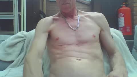 Snapshot of bundy2016 chatting on May 2026 11:17:02 AM Dutch cock online show from May 2026 11:17:02 AM