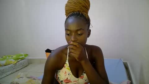 Snapshot of bunny_bliss1 chatting on May 2026 05:02:02 AM bunny_bliss1 online show from May 2026 05:02:02 AM