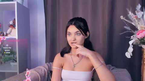 Aria online show from November 2025 08:03:01 AM